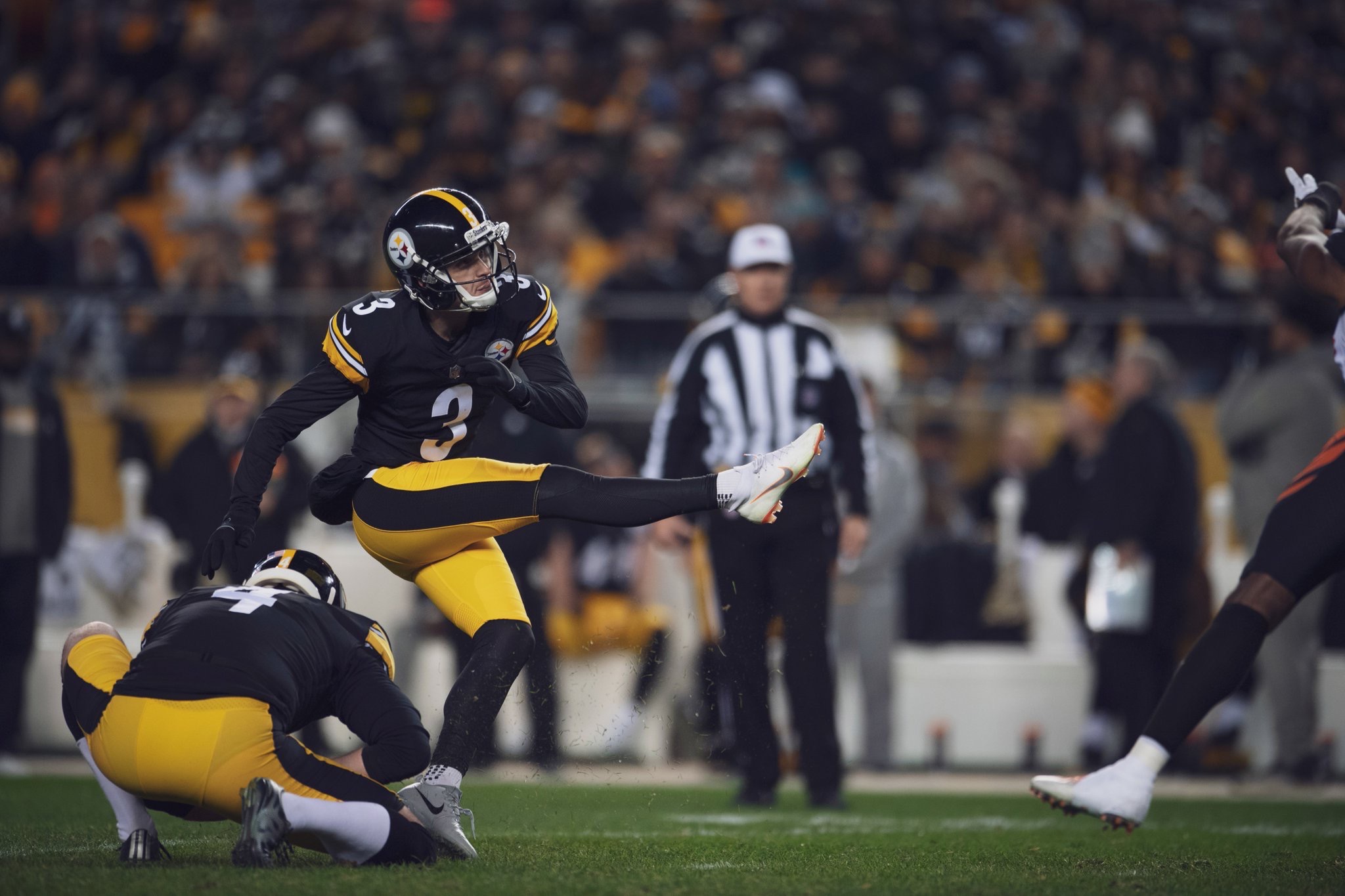 Matt McCrane Kicking